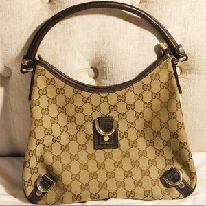 GUCCI Abbey D-Ring Hobo Bag - Medium ✨Authentic✨